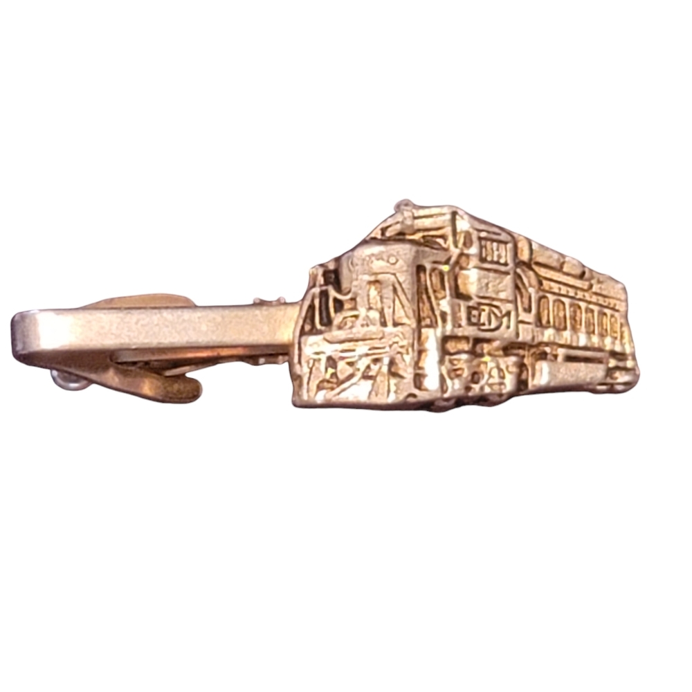 Train Engine Tie Clasp 3D Micro Cast Gold Color Metal Vntg Locomotive Railroad